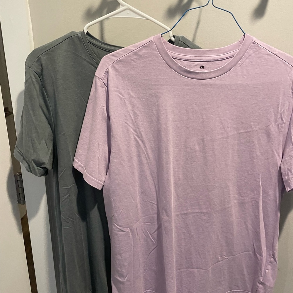 H&M Gray and Light Purple Short Sleeve Tees